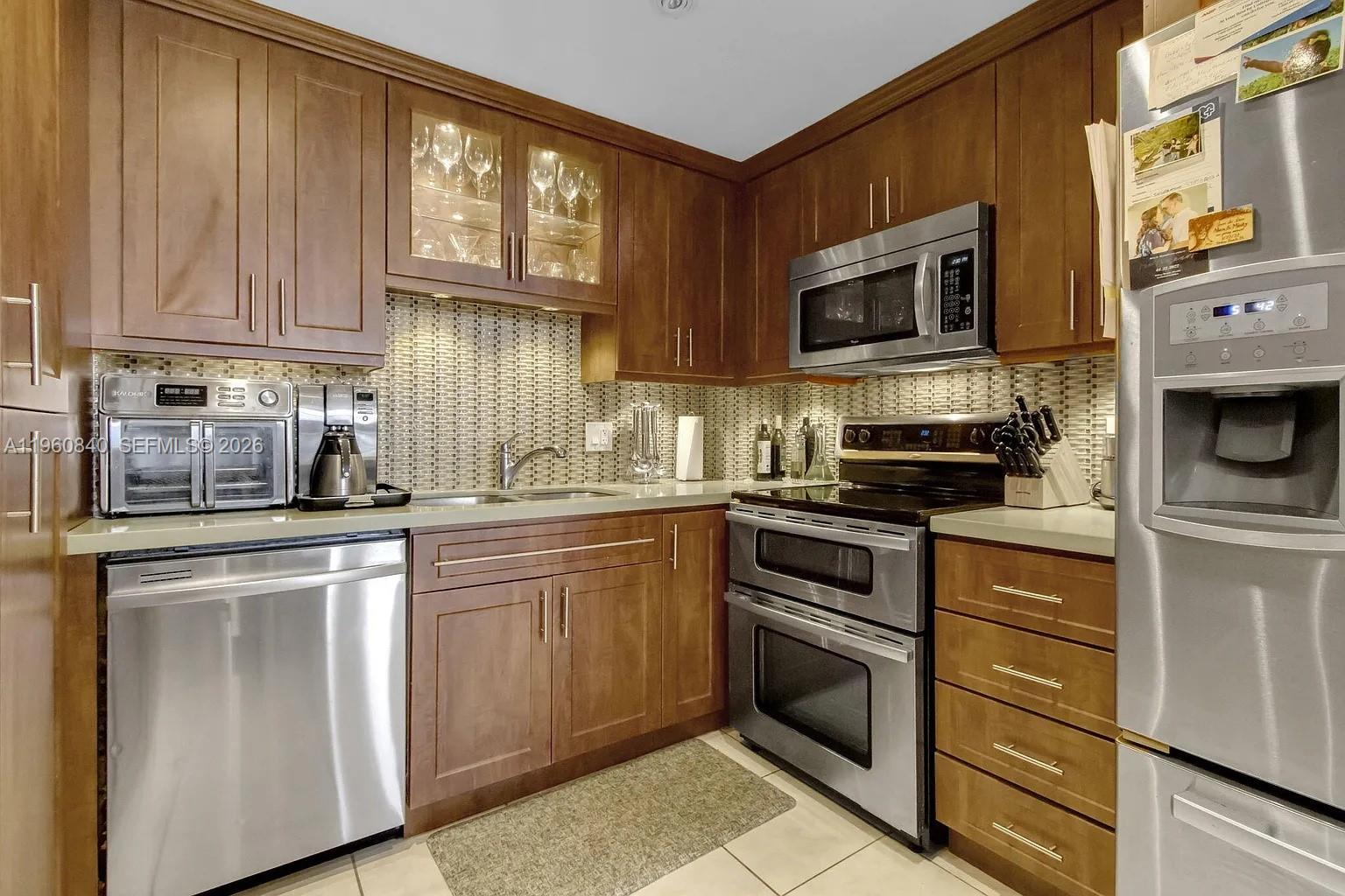 1950 S Ocean Dr # 17E