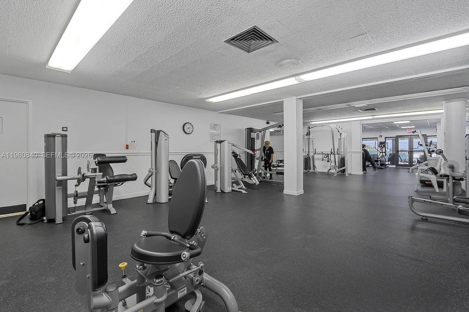 1950 S Ocean Dr # 17E