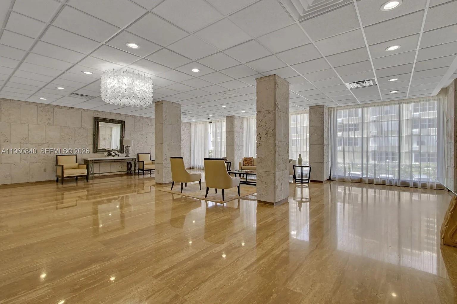 1950 S Ocean Dr # 17E