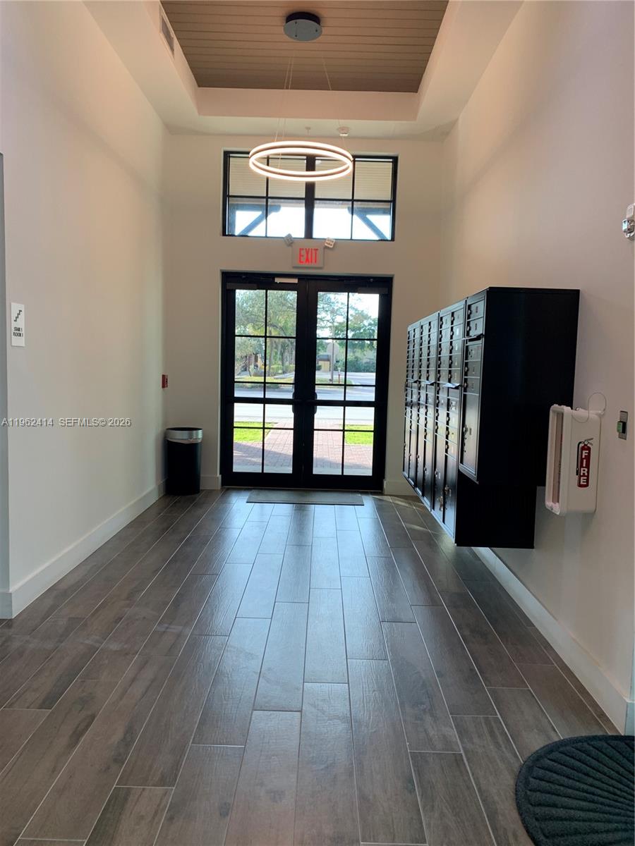 4100 Davie Rd Unit: 402