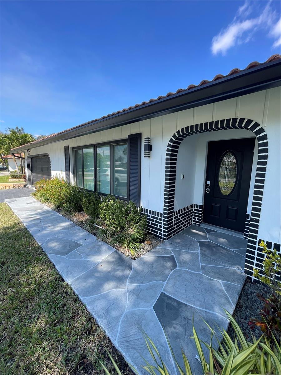 8275 Shadow Wood Blvd # 0