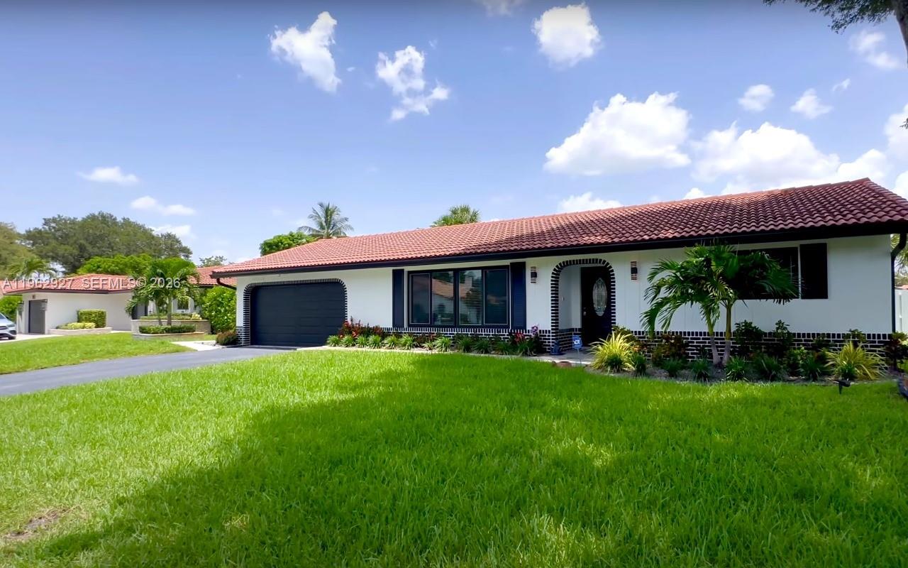 8275 Shadow Wood Blvd # 0