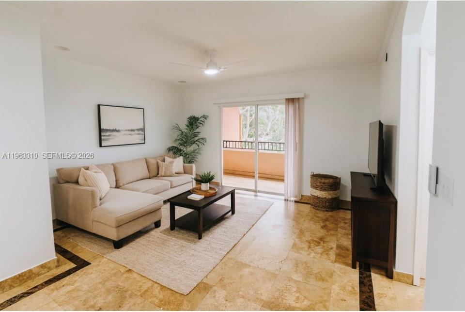 2404 Belmont Ln # 2404