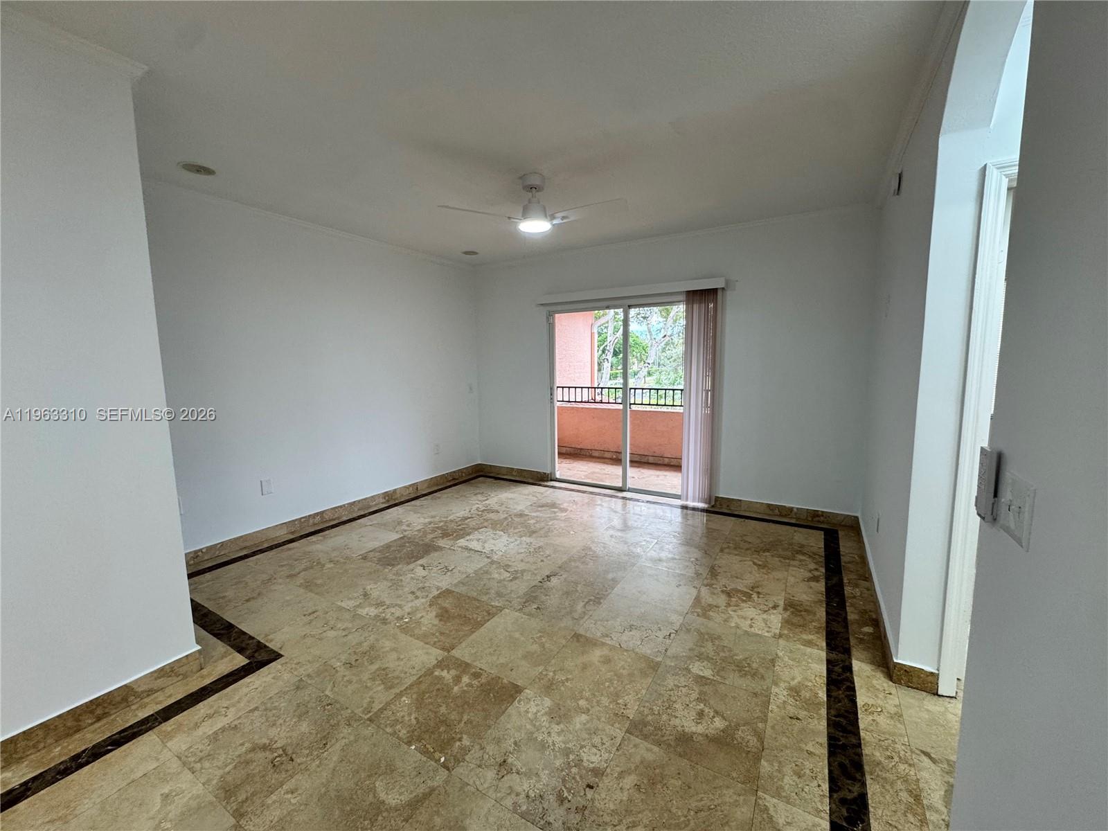 2404 Belmont Ln # 2404