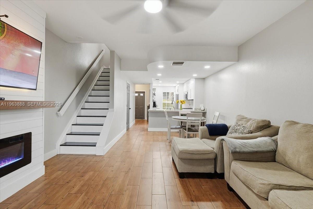 7934 Sanibel Dr