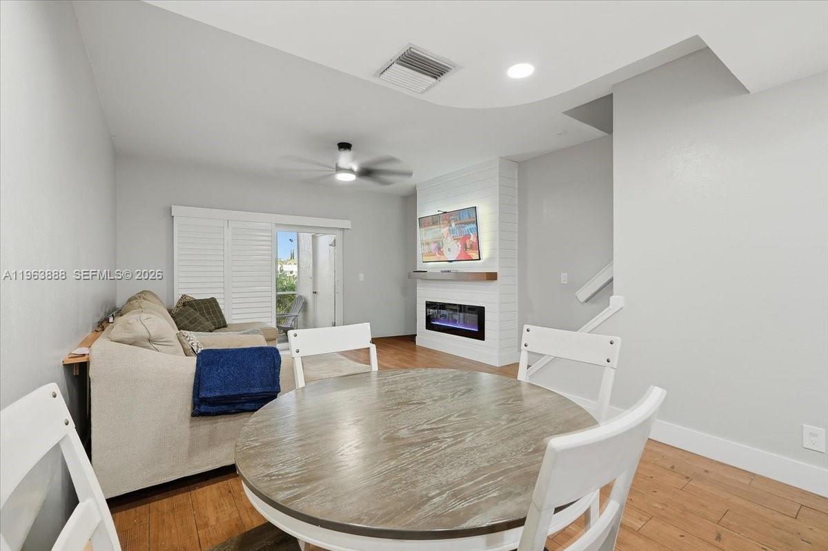 7934 Sanibel Dr
