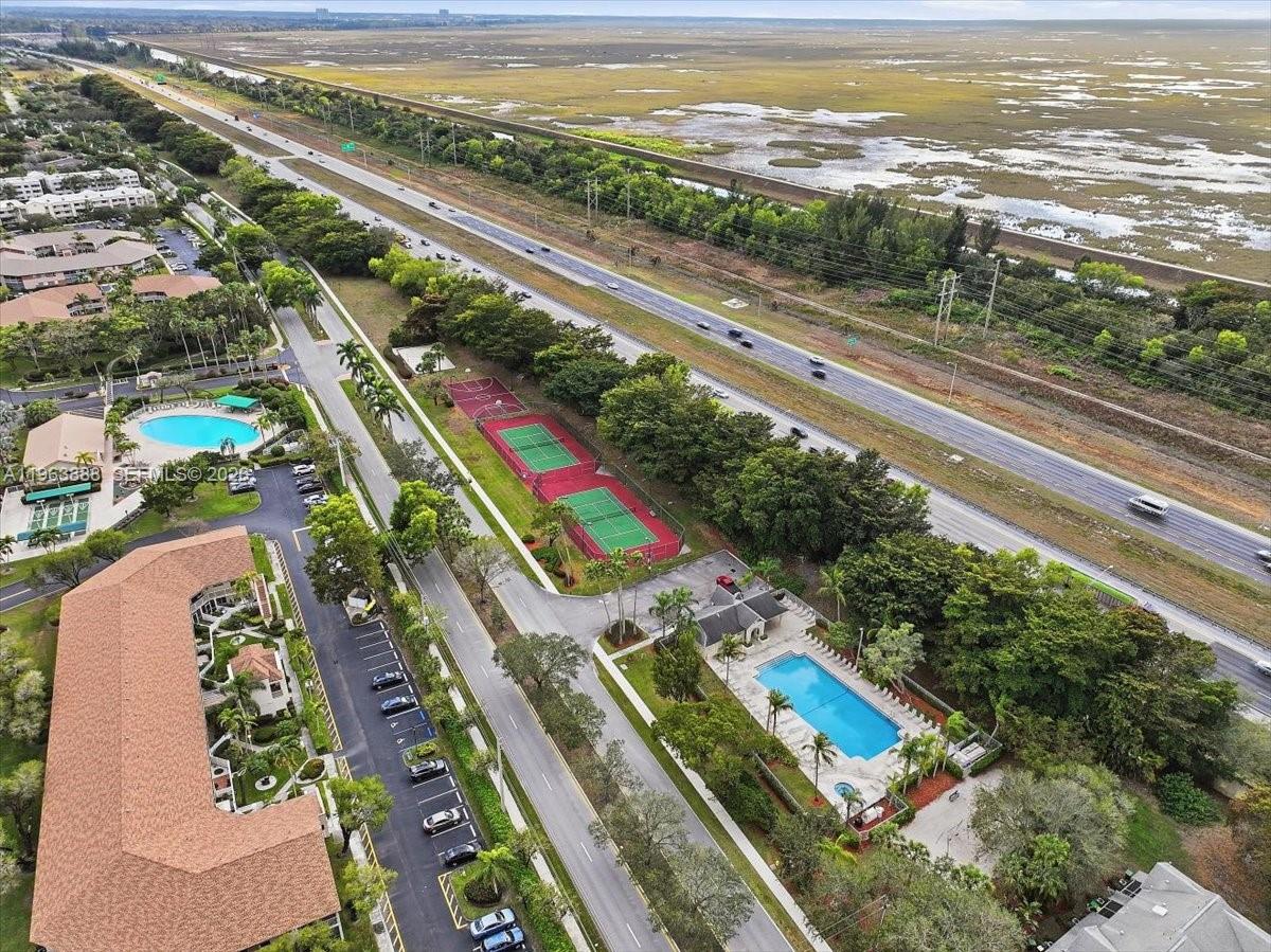 7934 Sanibel Dr