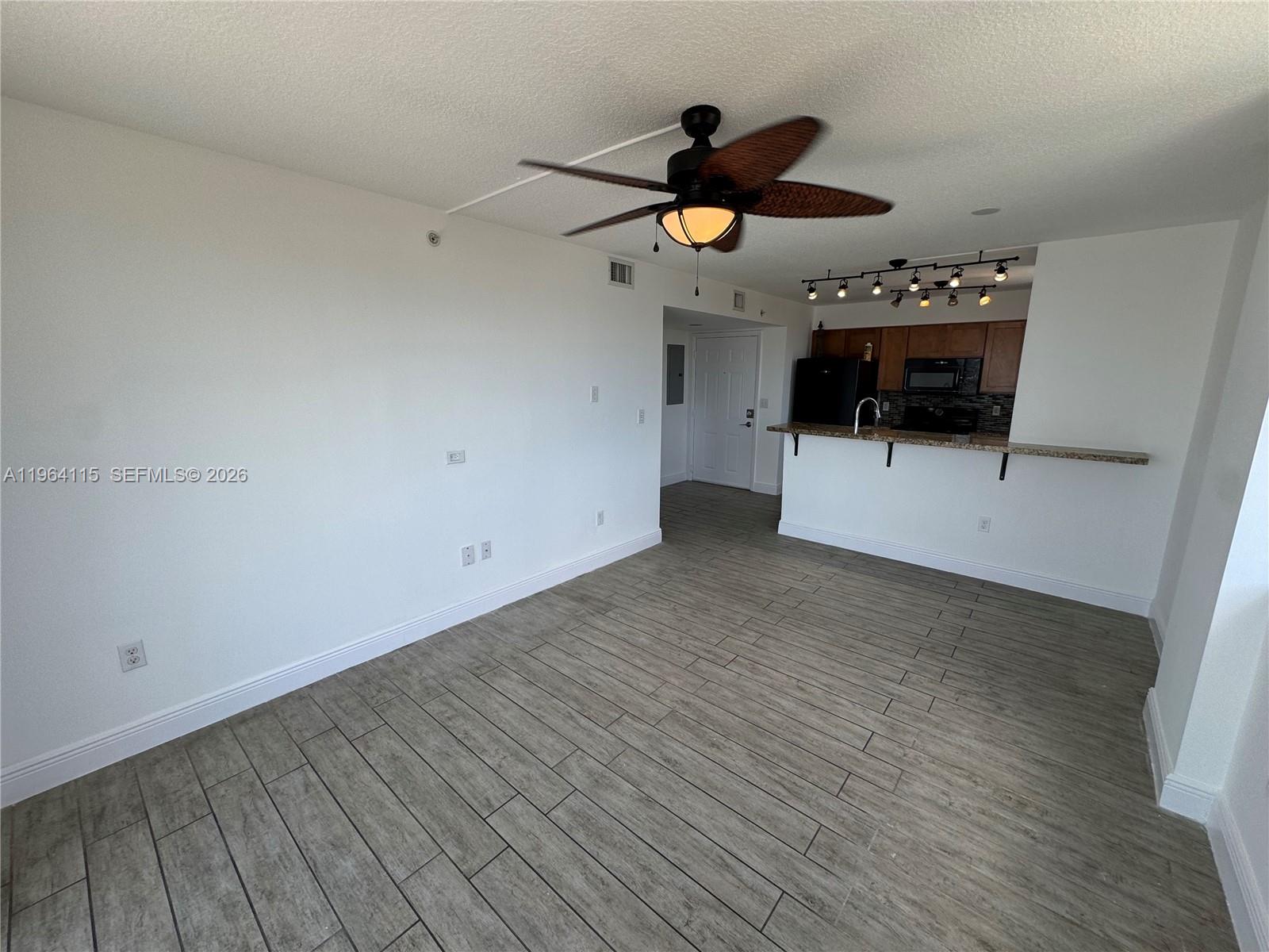 219 NW 12th Ave # 711