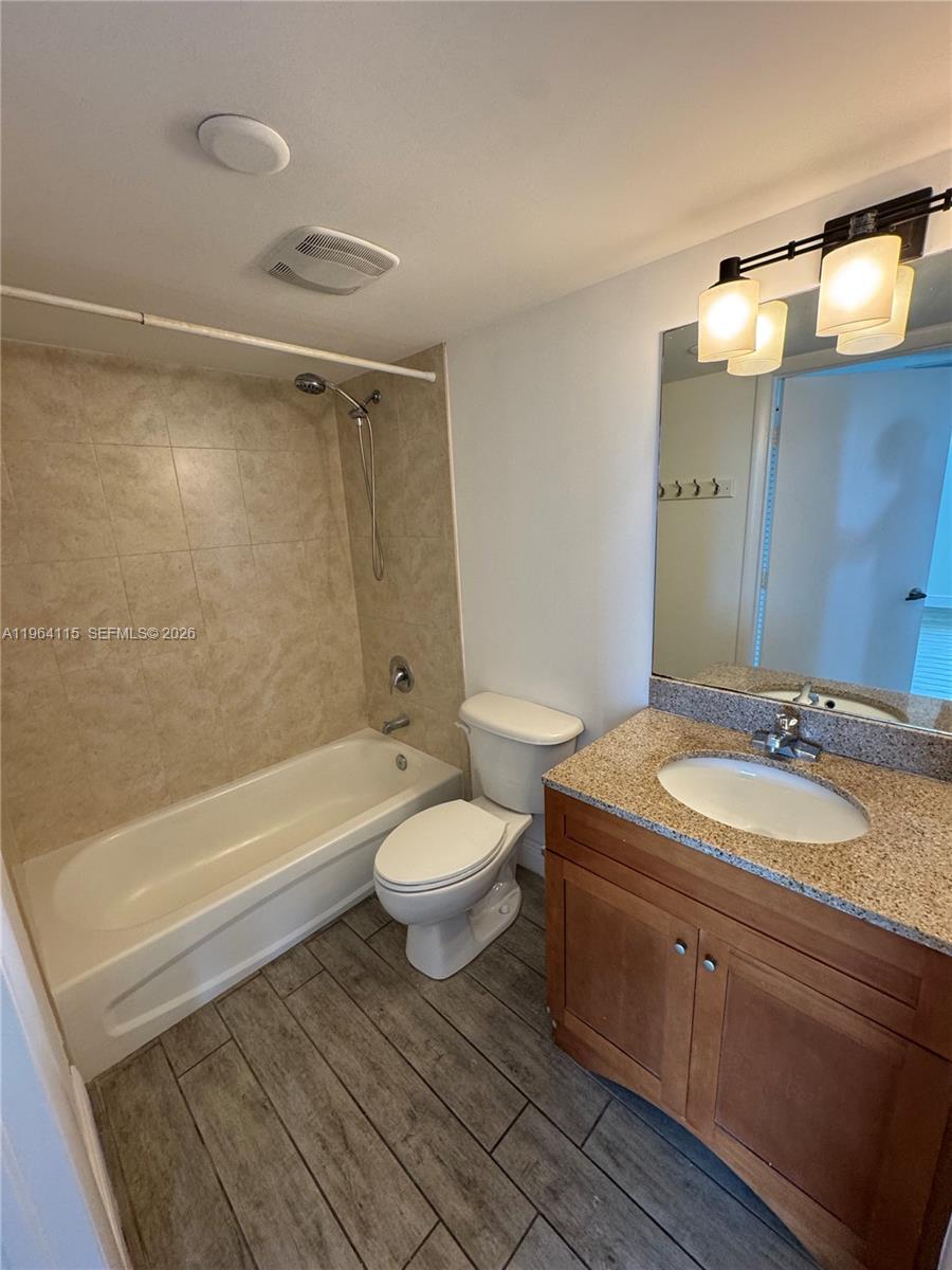 219 NW 12th Ave # 711