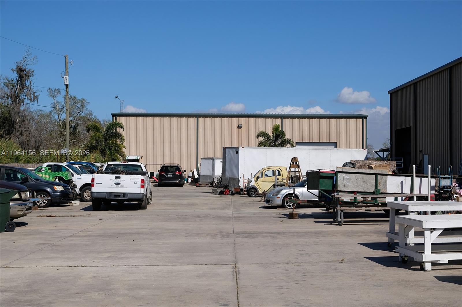 5271 US HWY 441 SE