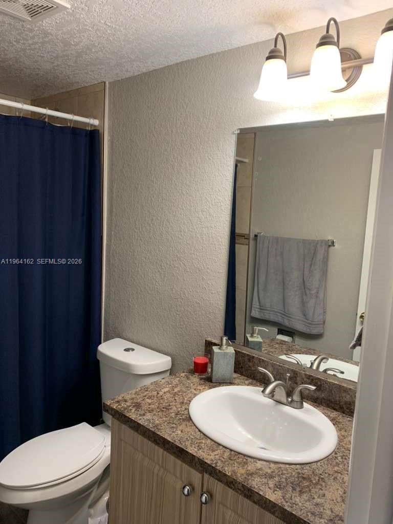 3737 NW 20th St # 504