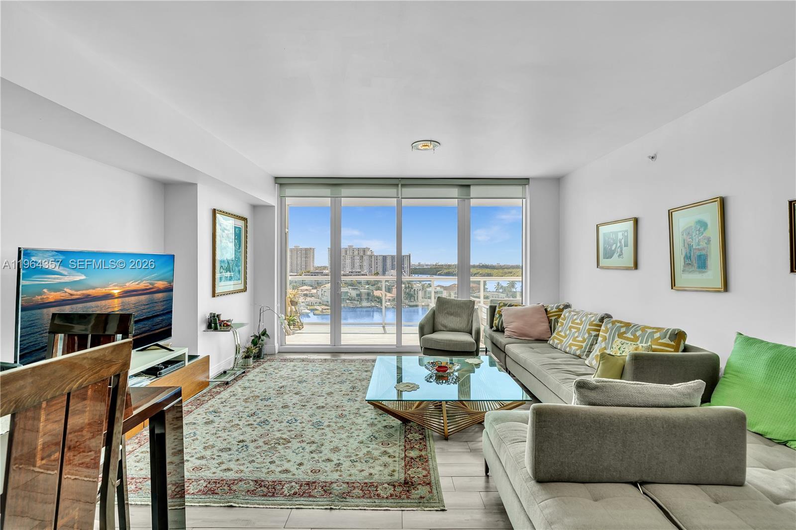 400 Sunny Isles Blvd # 907