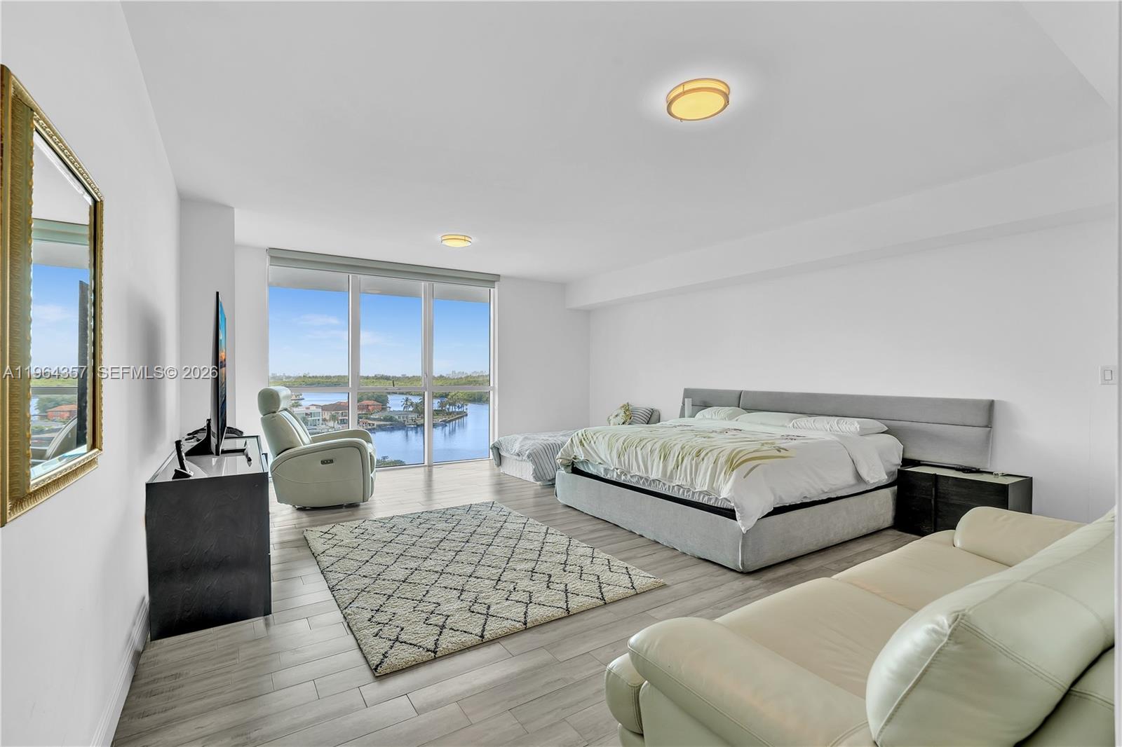 400 Sunny Isles Blvd # 907