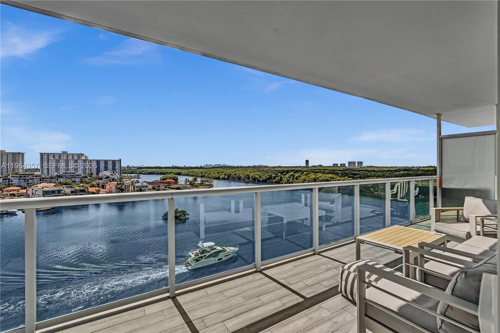400 Sunny Isles Blvd # 907