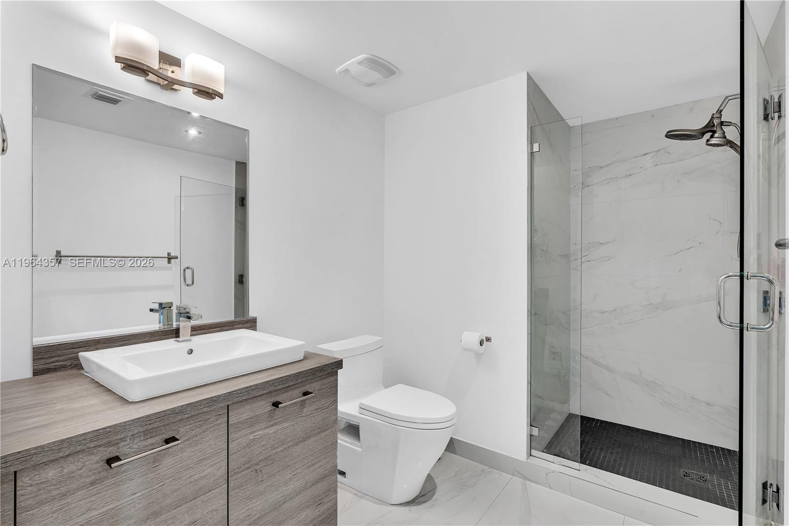 400 Sunny Isles Blvd # 907