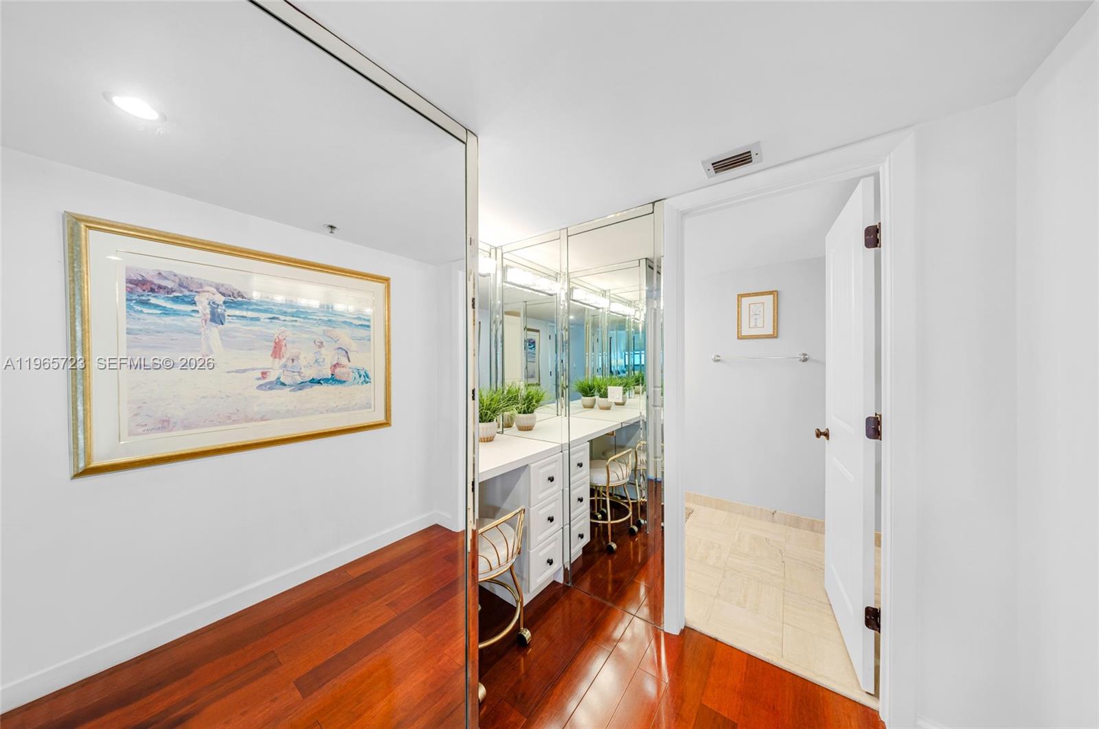 1201 S Ocean Dr # 1903S