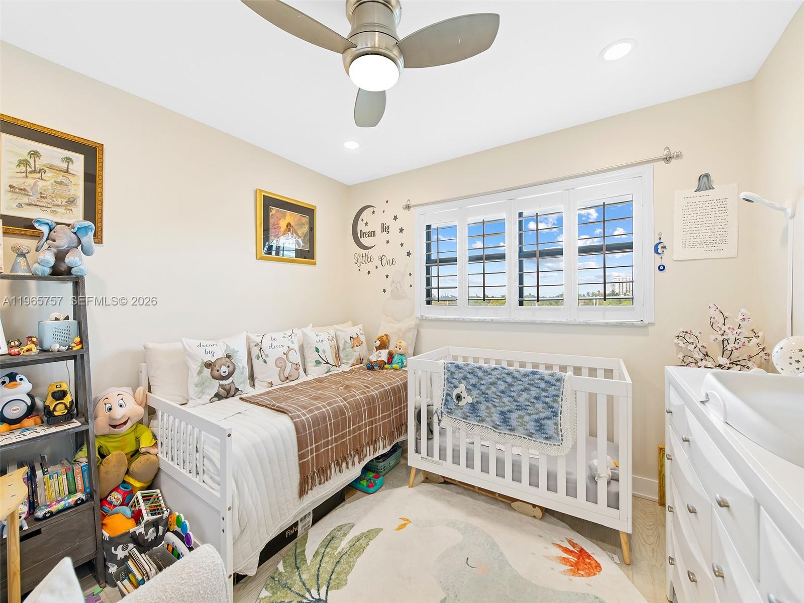 1000 River Reach Dr # 516