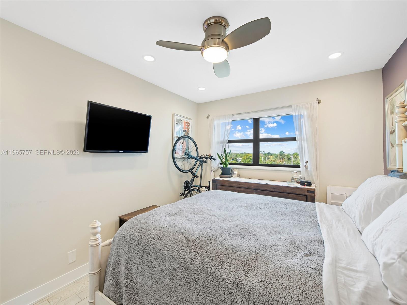 1000 River Reach Dr # 516