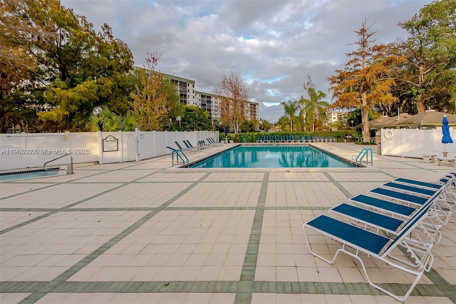 2334 S Cypress Bend Dr # 505