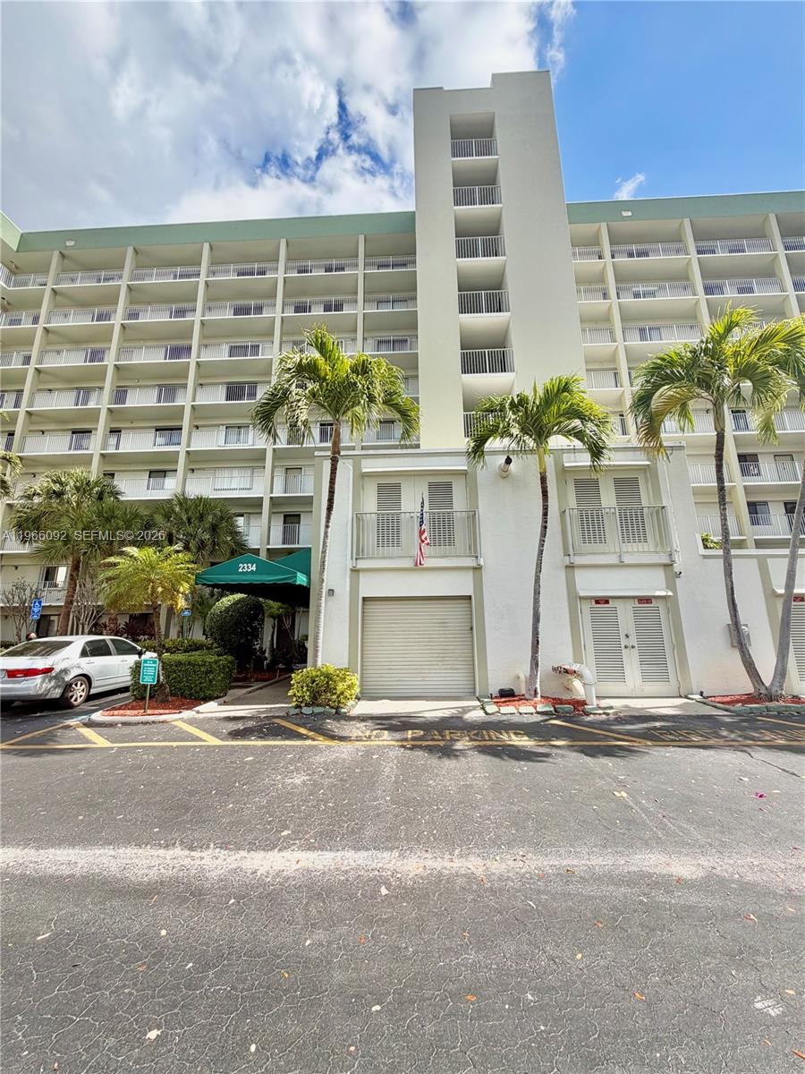 2334 S Cypress Bend Dr # 505