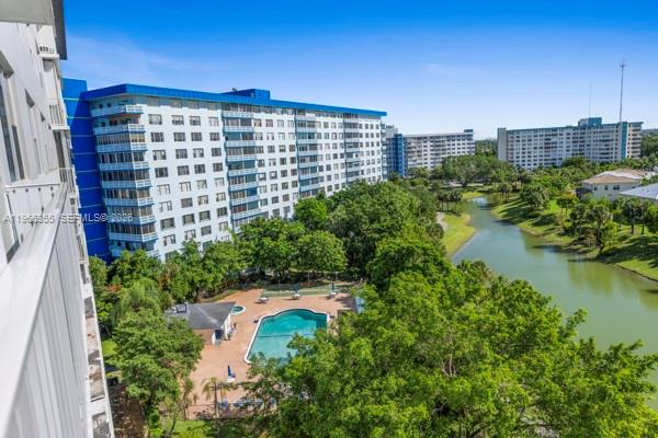 3850 Washington St # 910