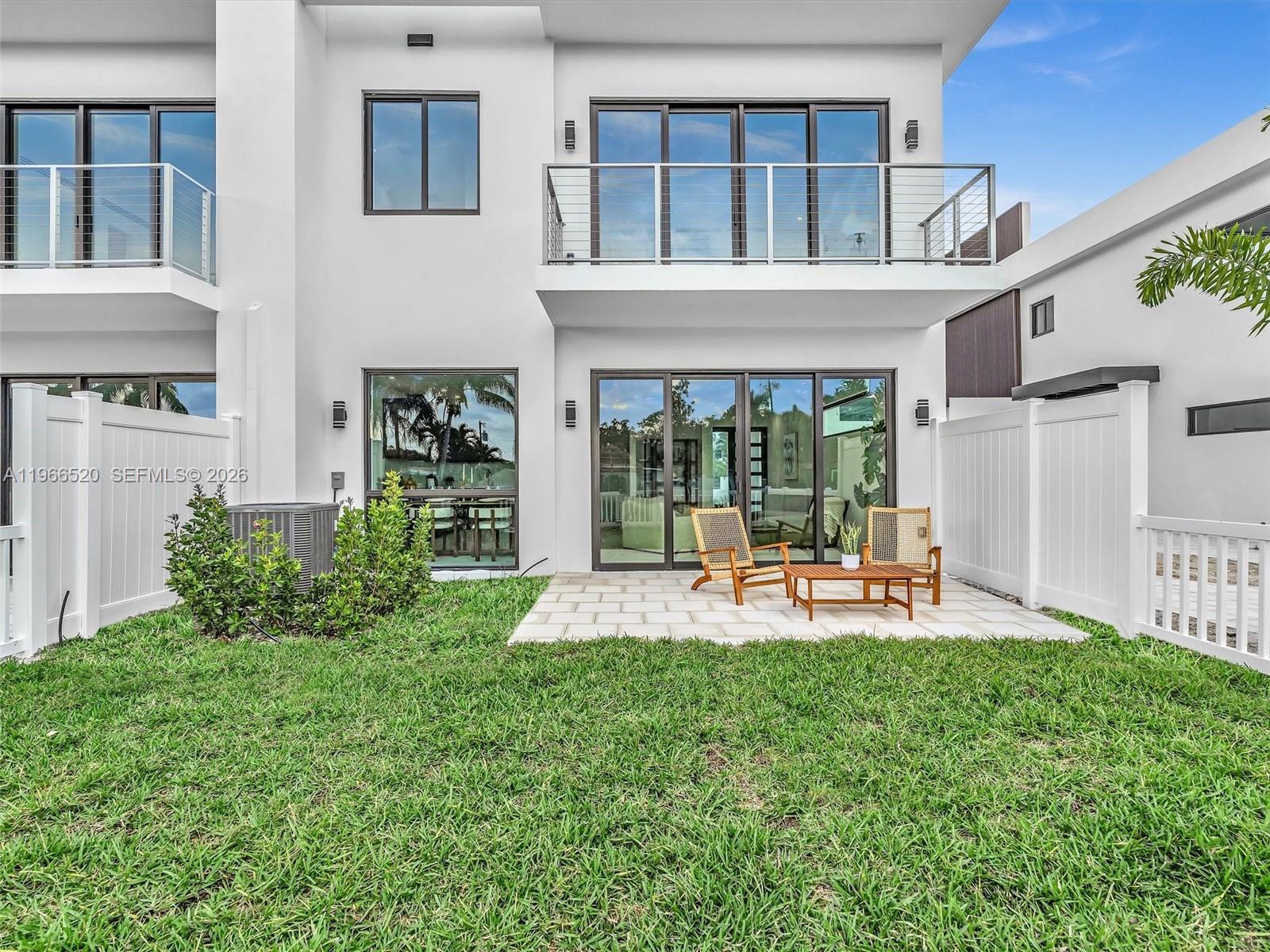 4632 SW 32nd Ave # C1