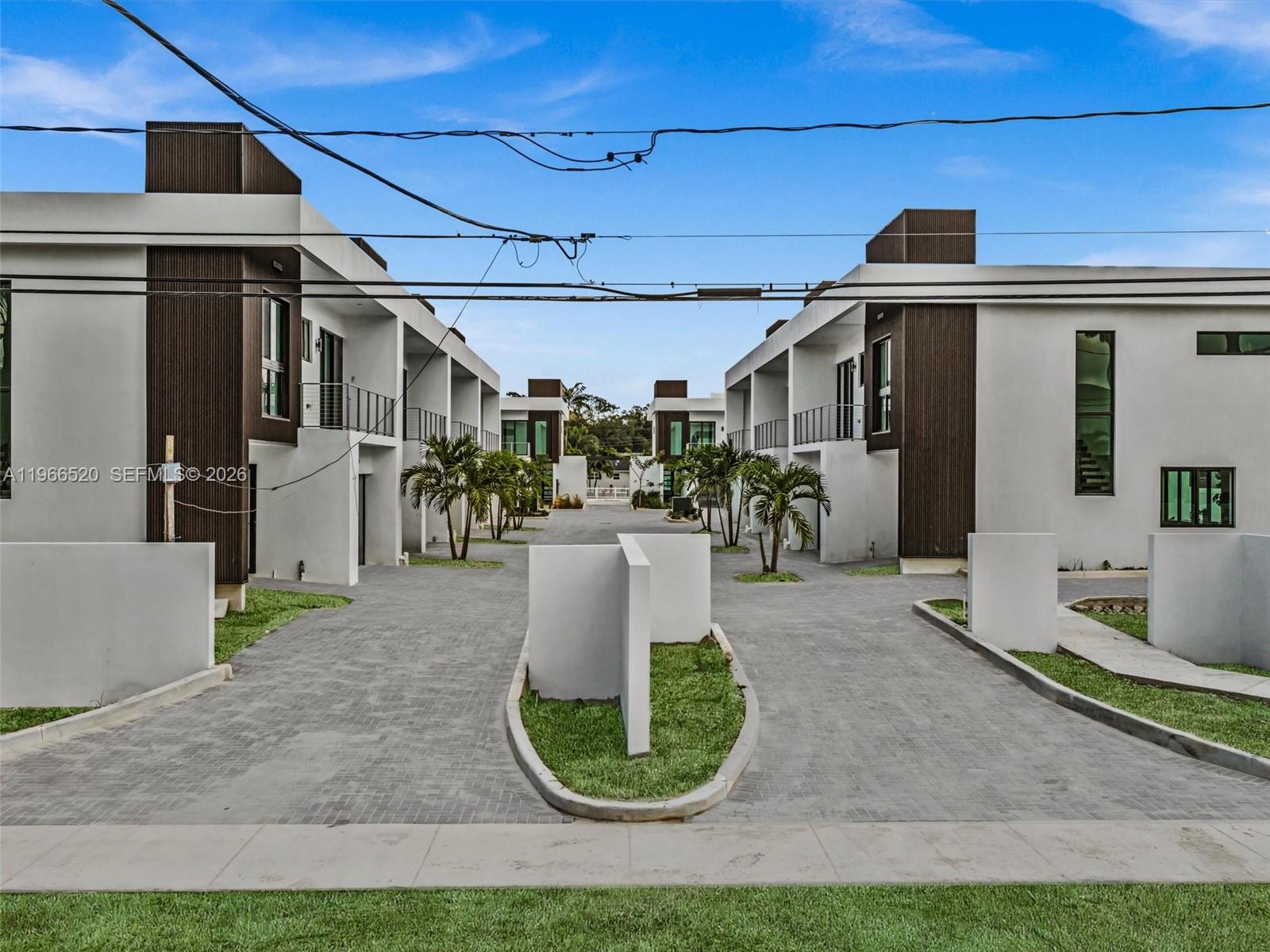 4632 SW 32nd Ave # C1