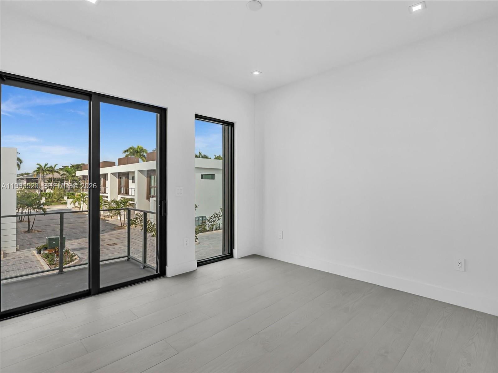 4632 SW 32nd Ave # C1