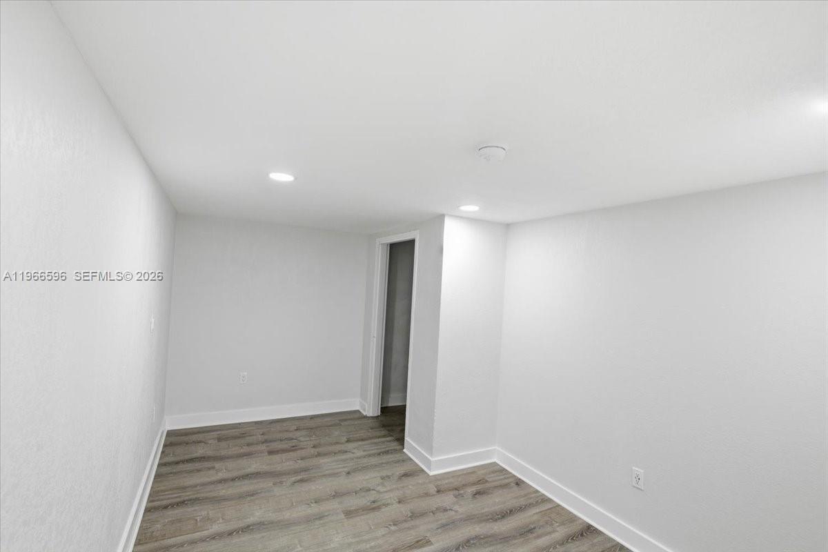 150 NW 29th St # 160