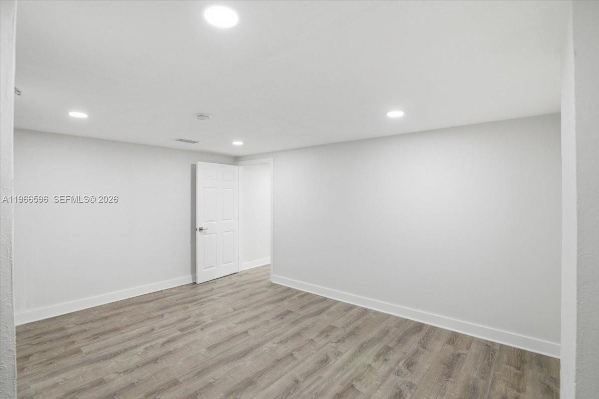 150 NW 29th St # 160