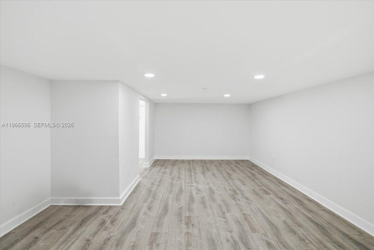 150 NW 29th St # 160
