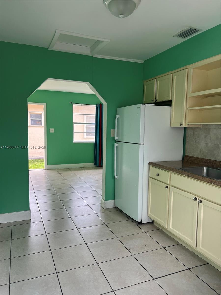 1013 Foster Rd # 1