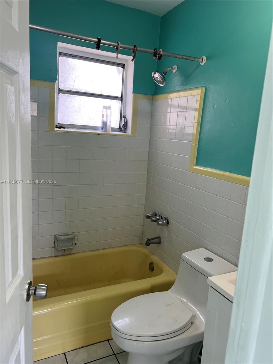 1013 Foster Rd # 1