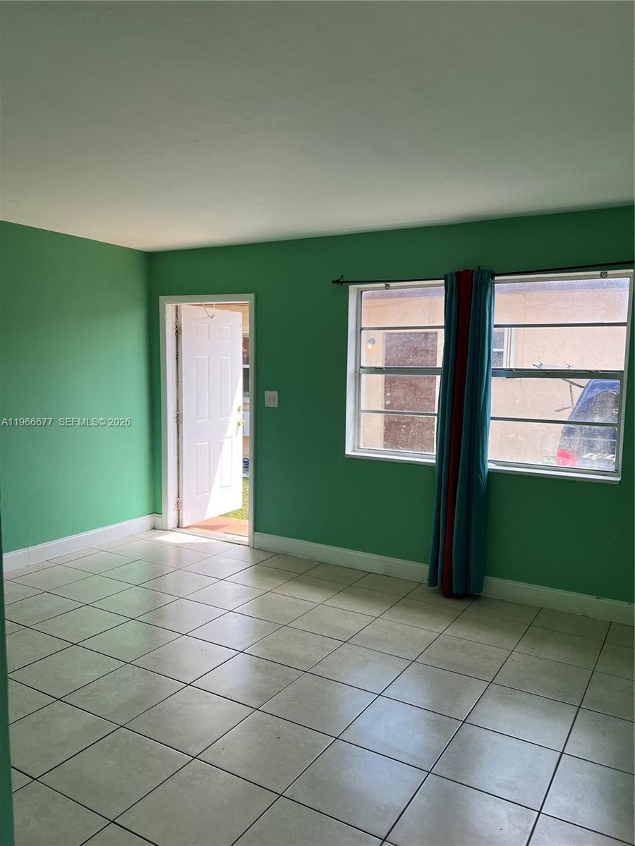 1013 Foster Rd # 1