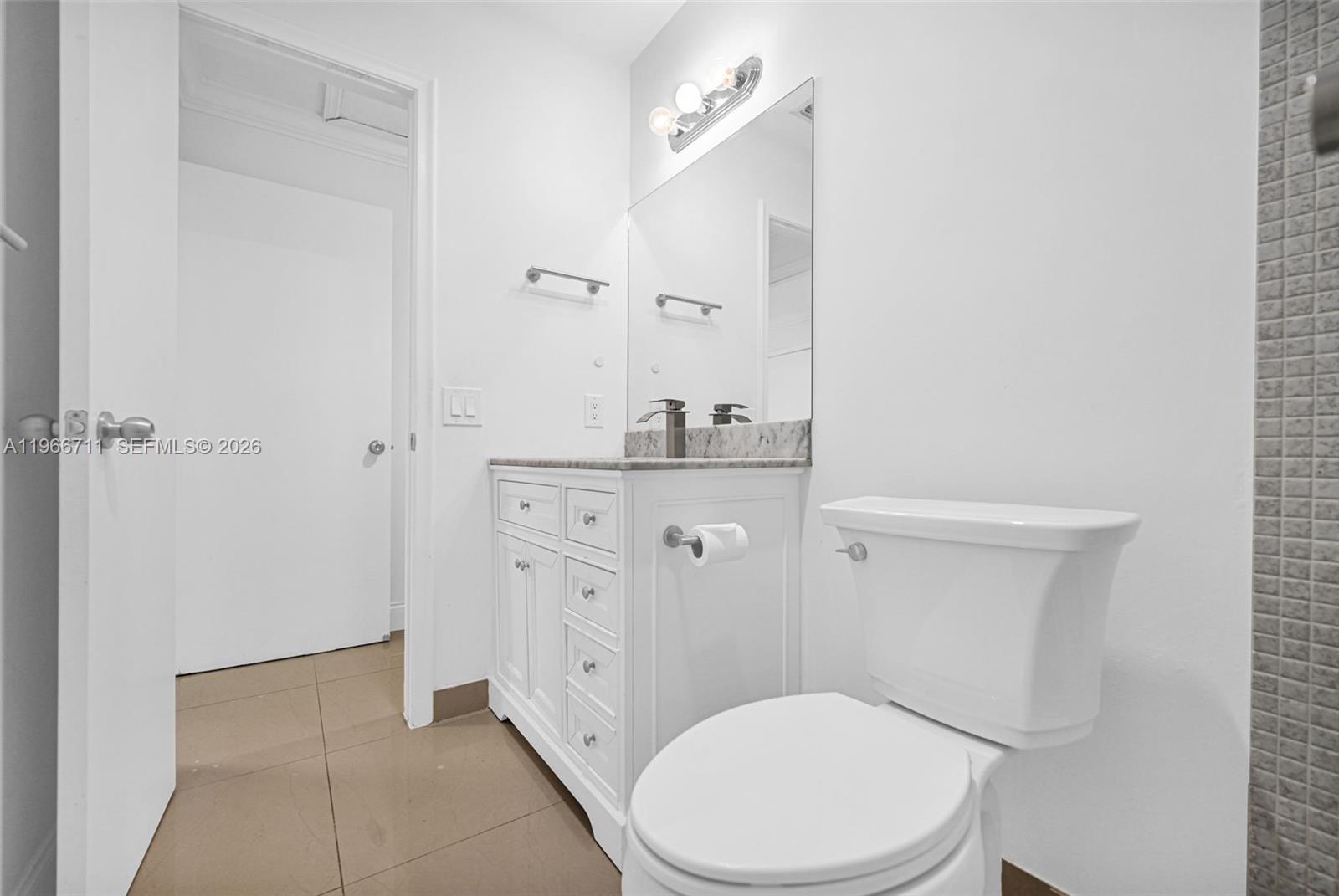 820 E Cypress Ln # 38 Unit: V-38