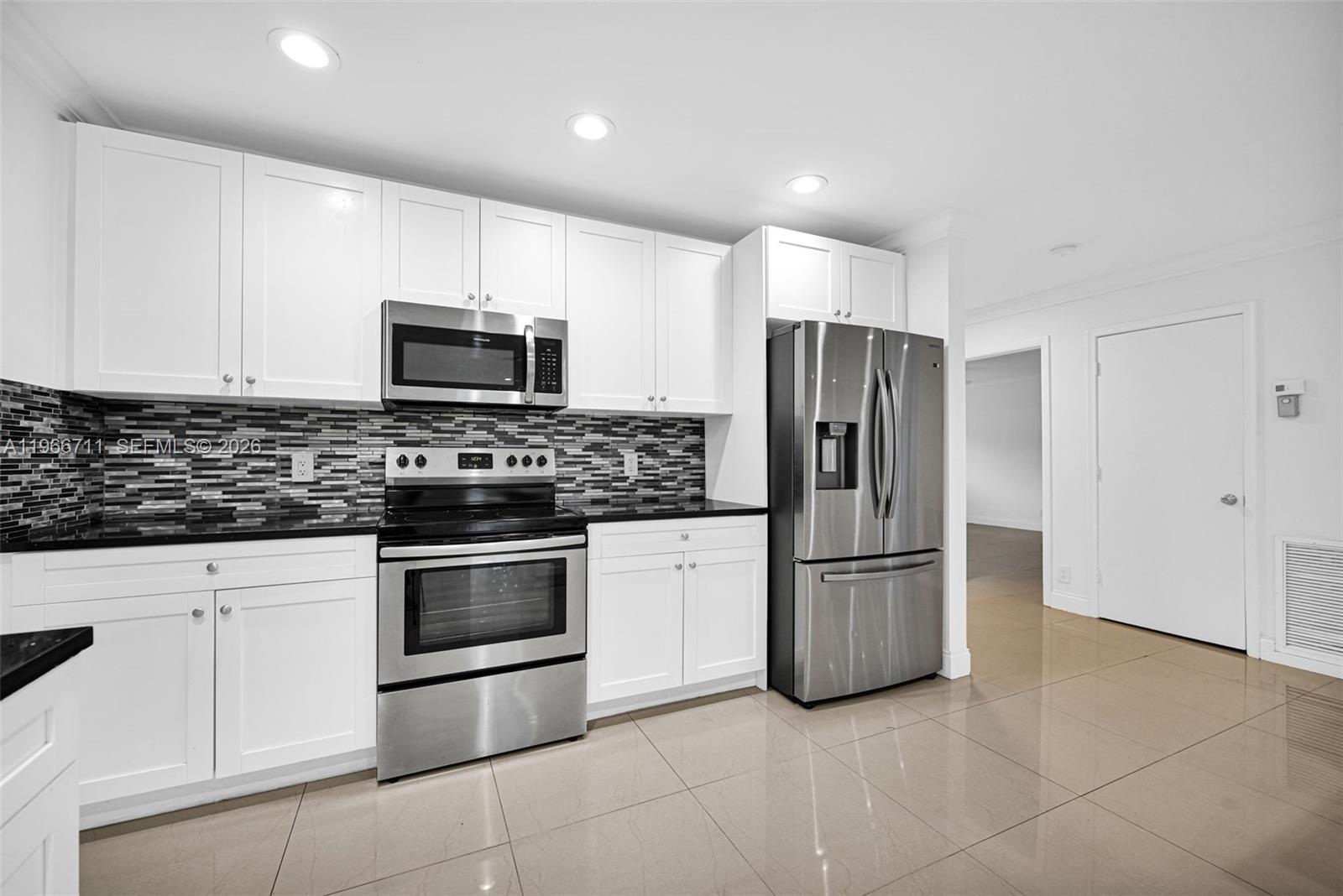820 E Cypress Ln # 38 Unit: V-38