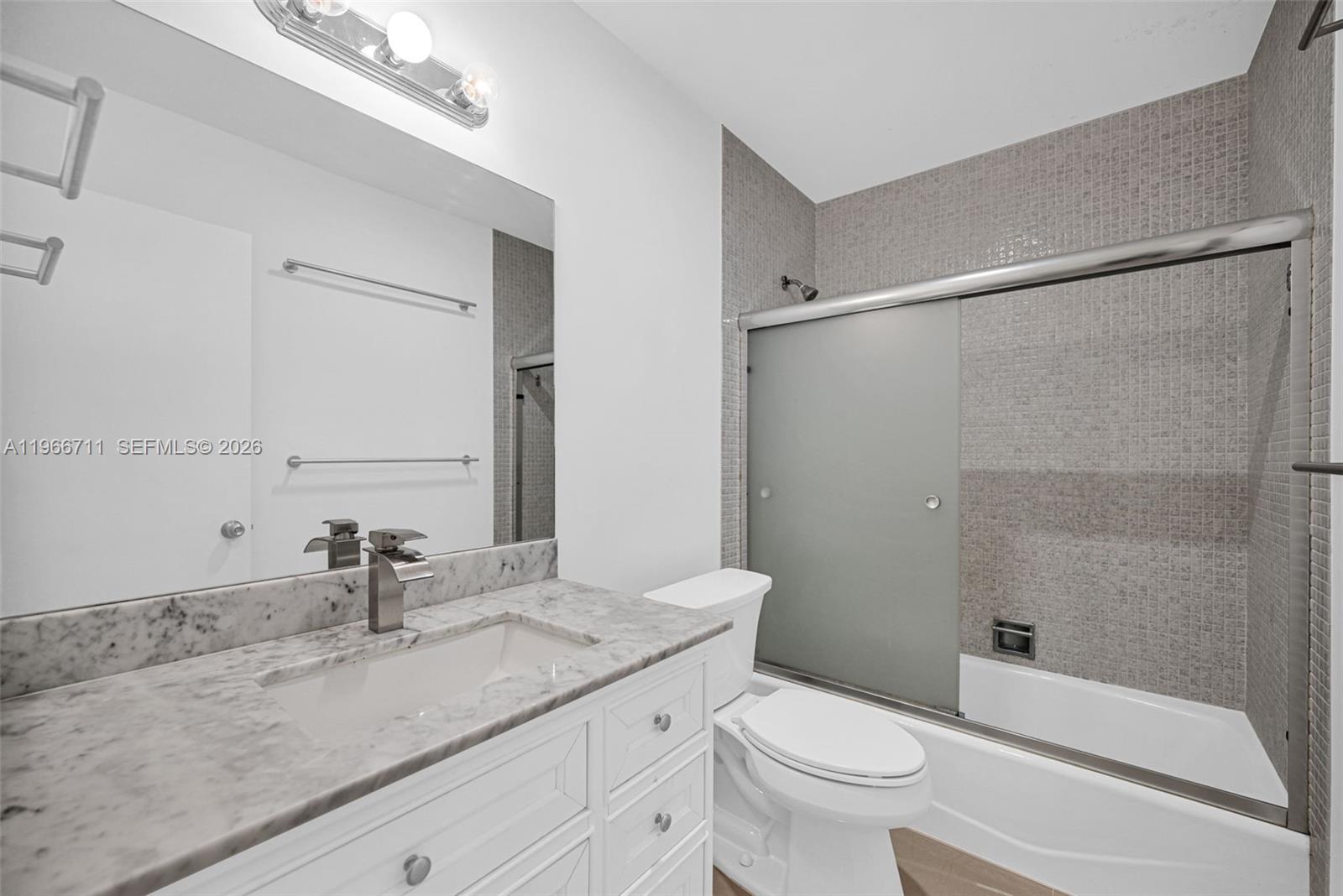 820 E Cypress Ln # 38 Unit: V-38