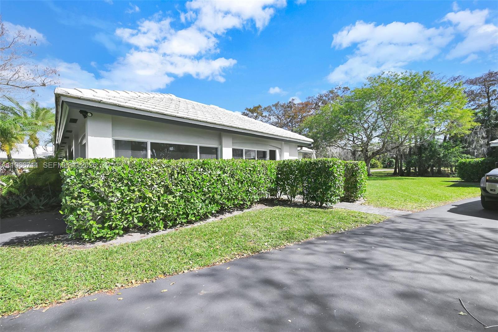 820 E Cypress Ln # 38 Unit: V-38