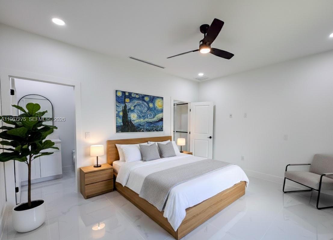 505 W 10 ST
