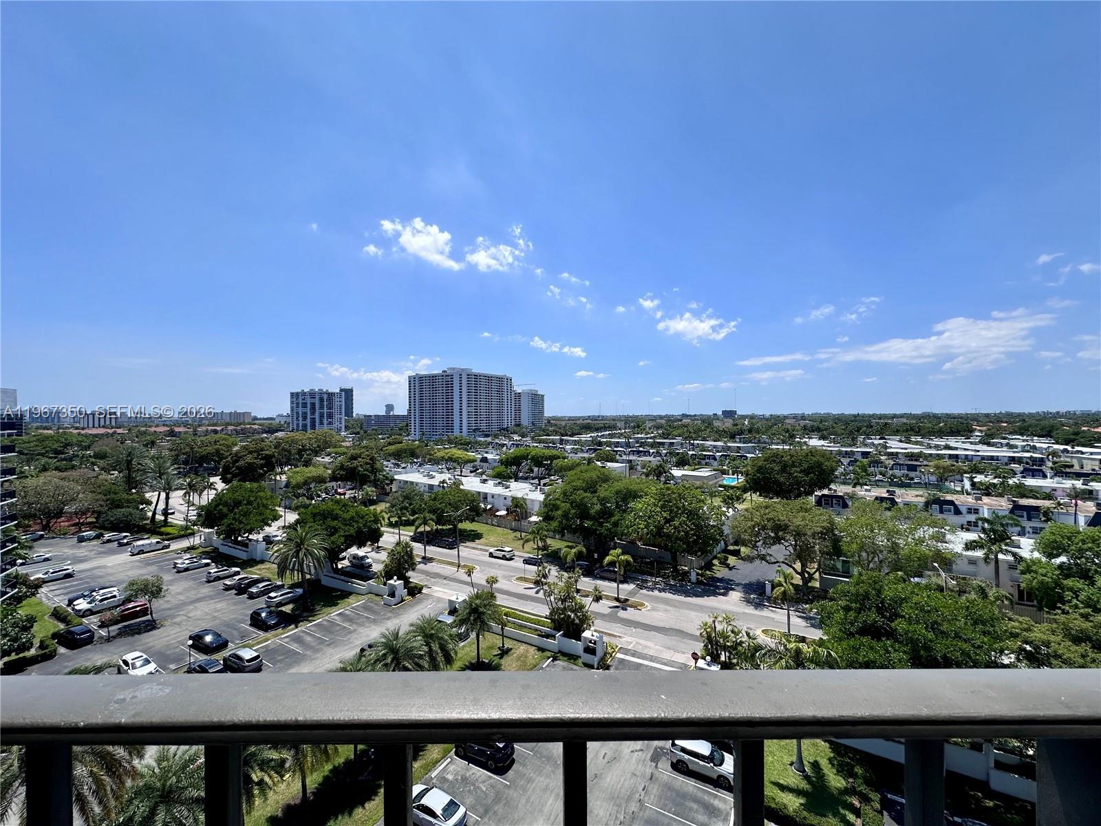 800 Parkview Dr # 1007