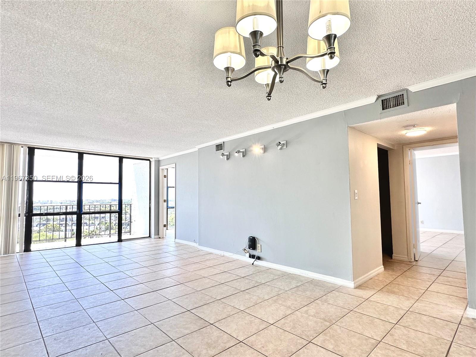 800 Parkview Dr # 1007