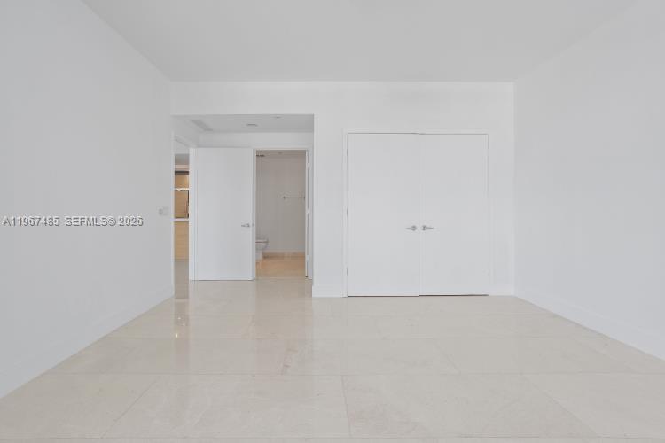 17301 Biscayne Blvd # 305