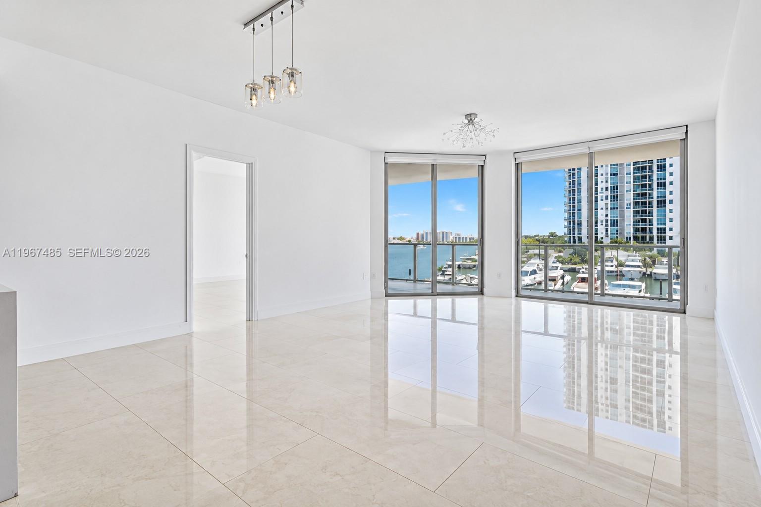 17301 Biscayne Blvd # 305