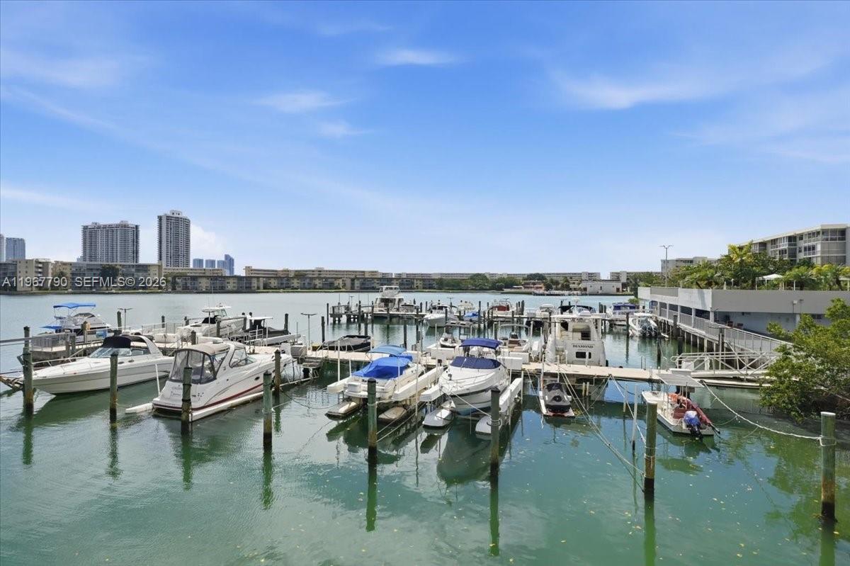 18051 Biscayne Blvd # 1701