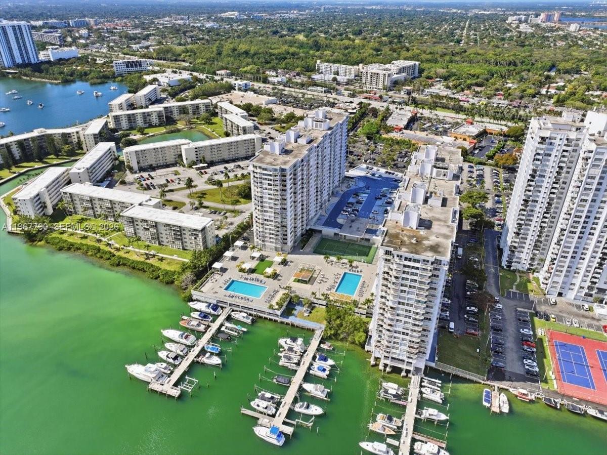18051 Biscayne Blvd # 1701