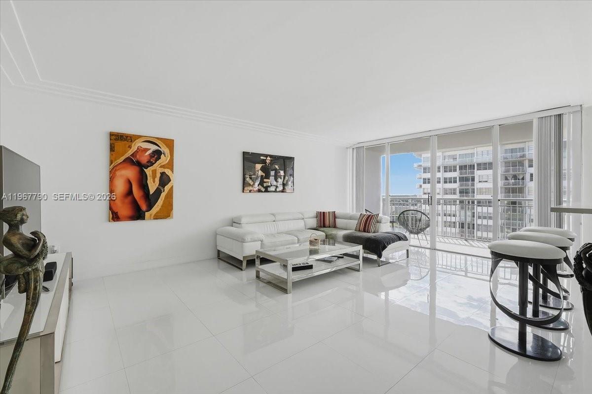 18051 Biscayne Blvd # 1701