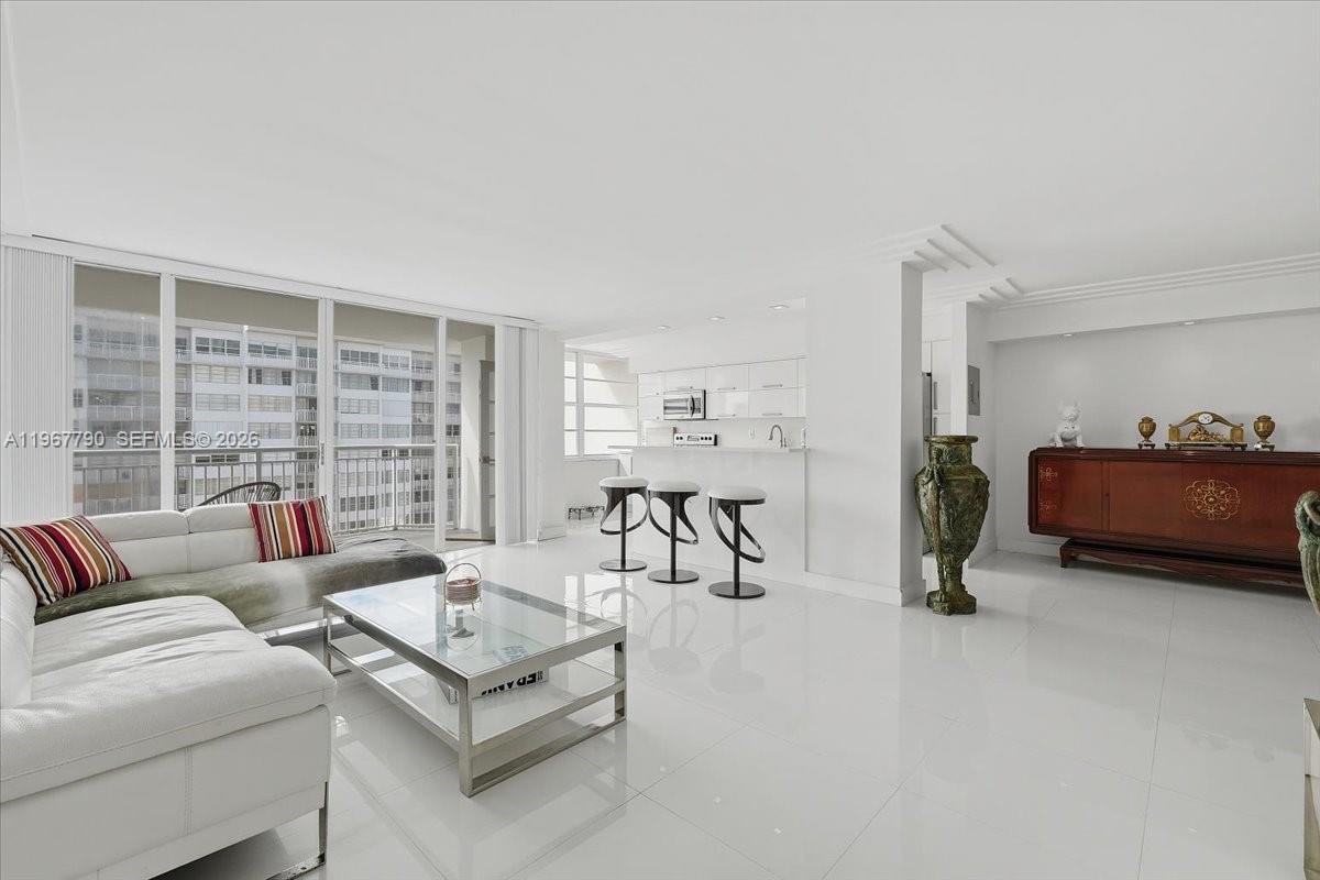 18051 Biscayne Blvd # 1701