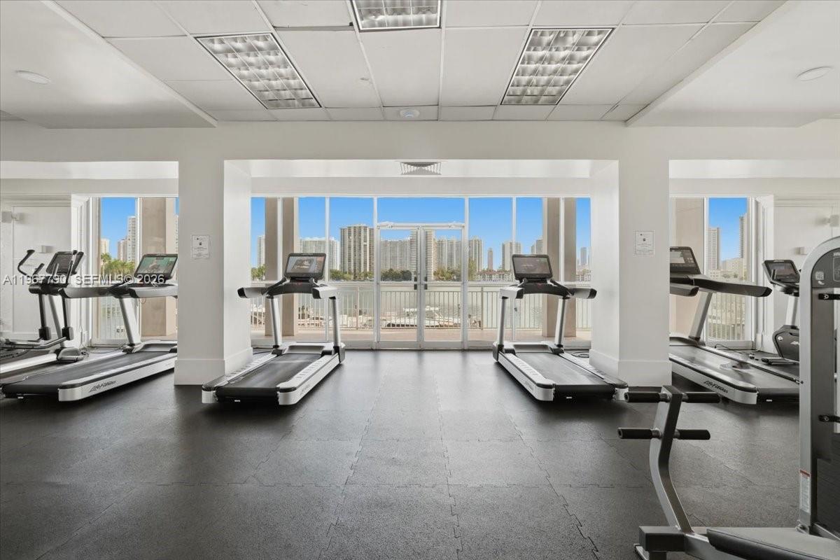 18051 Biscayne Blvd # 1701
