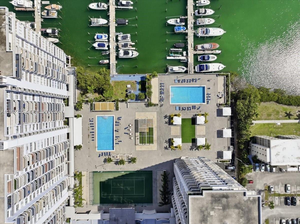 18051 Biscayne Blvd # 1701
