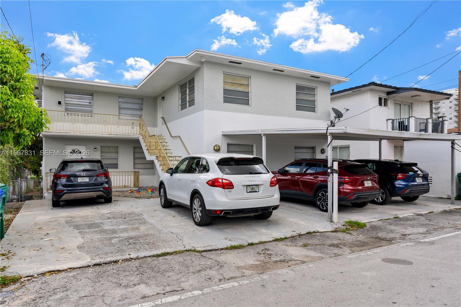 911 NW 22nd Pl